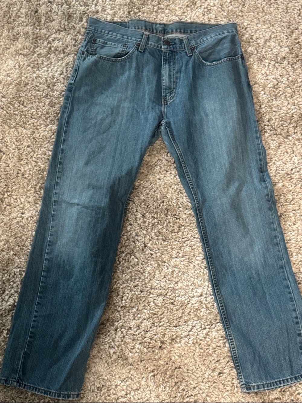 Men's Levi 559 Jeans in Medium Blue Denim